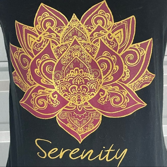 Sz Md Black Serenity Criss Cross V-Neck Top w/ Maroon & Good Lotus 🙏🏼✨ - Picture 3 of 7